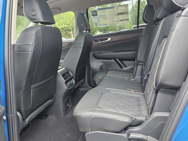 new 2025 Volkswagen Atlas car, priced at $54,193