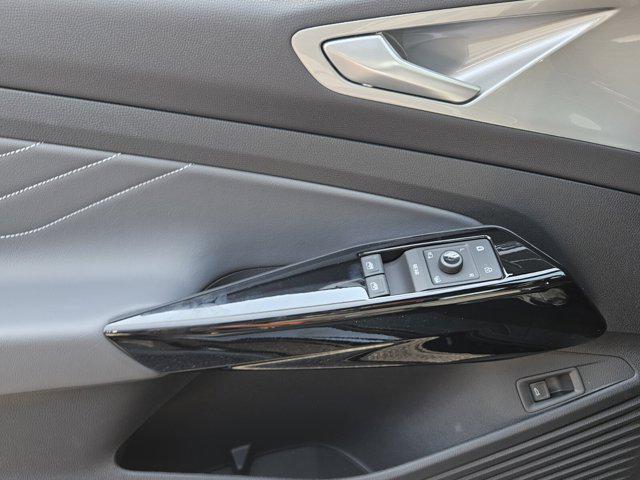 new 2025 Volkswagen ID.4 car, priced at $59,461