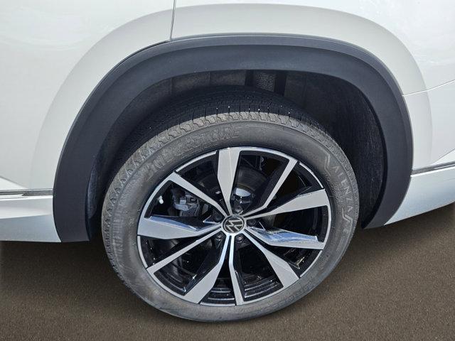 used 2024 Volkswagen Atlas car, priced at $41,863