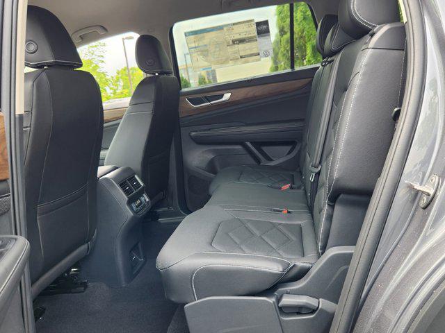 new 2025 Volkswagen Atlas car, priced at $44,091