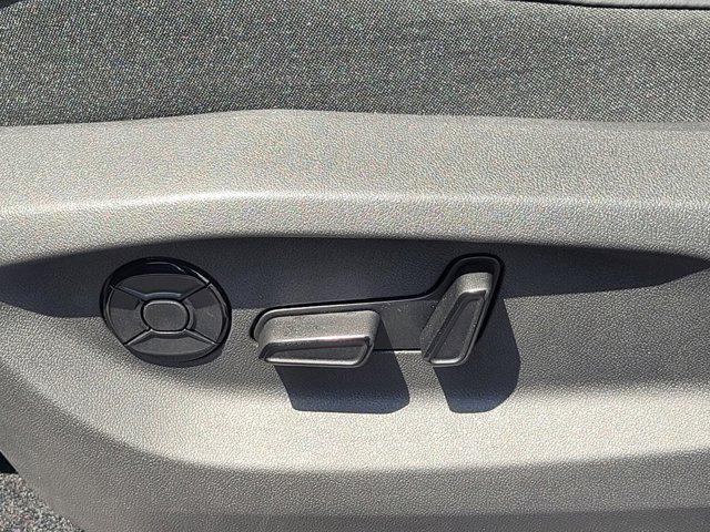 new 2025 Volkswagen Tiguan car, priced at $35,576