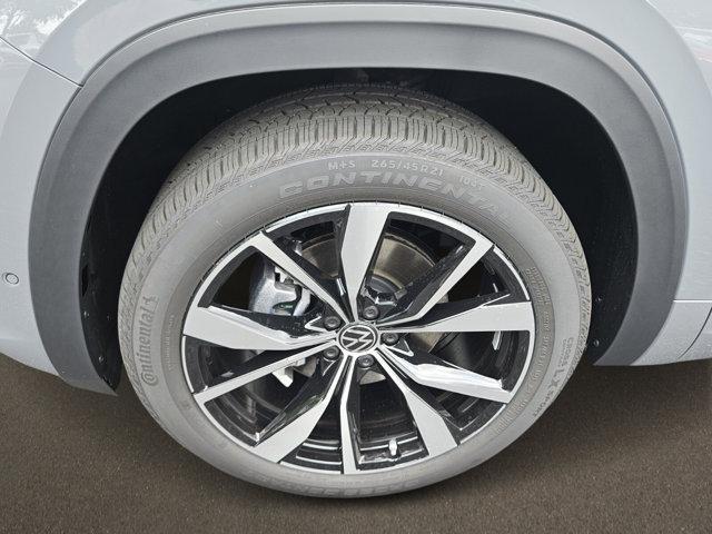 new 2025 Volkswagen Atlas car, priced at $55,228
