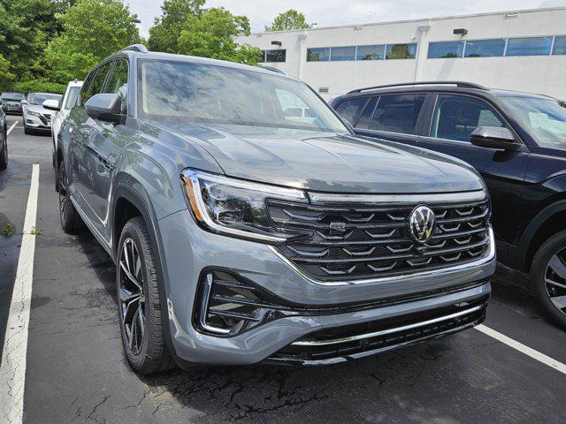 new 2025 Volkswagen Atlas car, priced at $55,228
