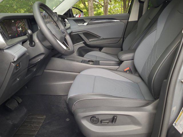 new 2025 Volkswagen Tiguan car, priced at $35,470