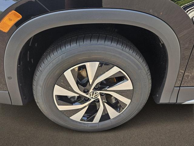 new 2025 Volkswagen Tiguan car, priced at $31,684