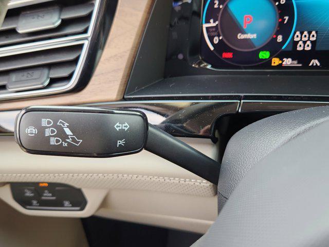 new 2025 Volkswagen Atlas car, priced at $45,261