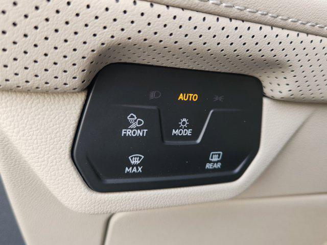 new 2025 Volkswagen Atlas car, priced at $45,261