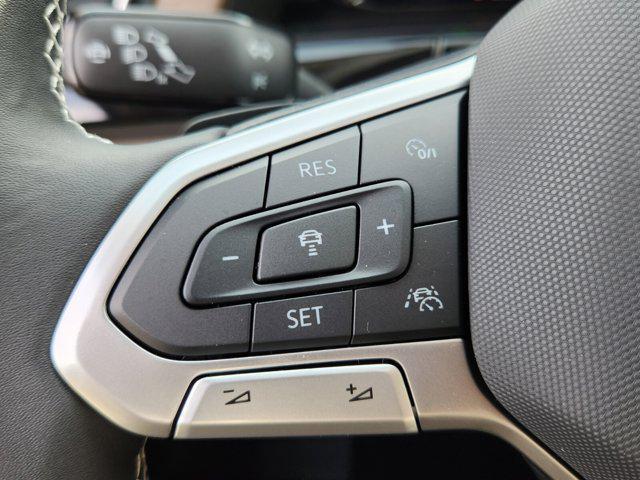 new 2025 Volkswagen Atlas car, priced at $45,261