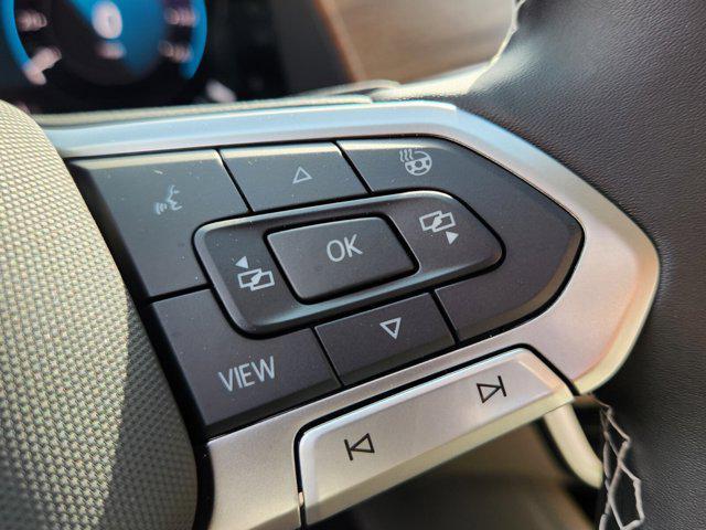 new 2025 Volkswagen Atlas car, priced at $45,261
