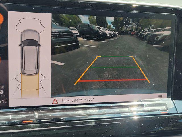 new 2025 Volkswagen Atlas car, priced at $49,276