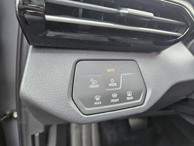 new 2025 Volkswagen ID.4 car, priced at $59,461