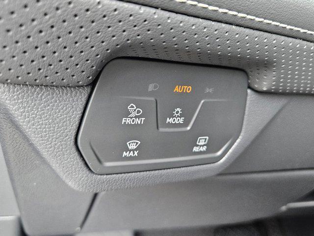 new 2025 Volkswagen Atlas car, priced at $45,420