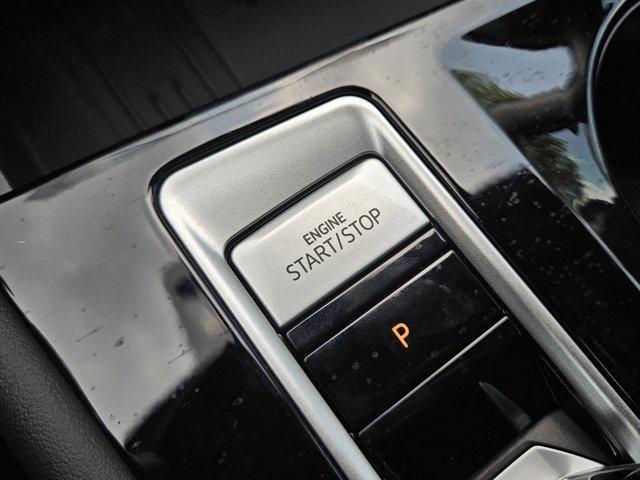 new 2025 Volkswagen Atlas car, priced at $45,420