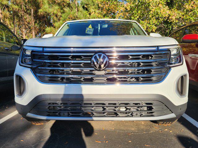 new 2024 Volkswagen Atlas car, priced at $45,112