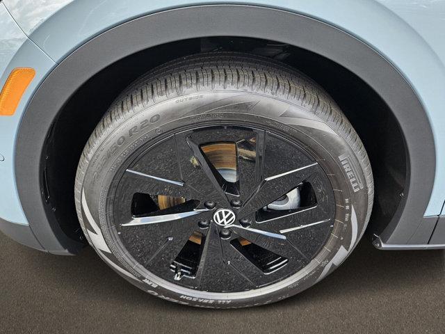 new 2025 Volkswagen ID.4 car, priced at $53,056