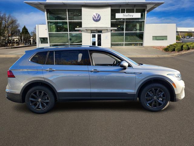 new 2024 Volkswagen Tiguan car, priced at $34,323