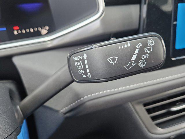 new 2025 Volkswagen Taos car, priced at $33,578