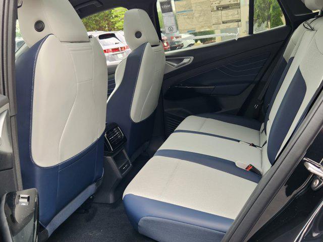 new 2025 Volkswagen ID.4 car, priced at $52,361