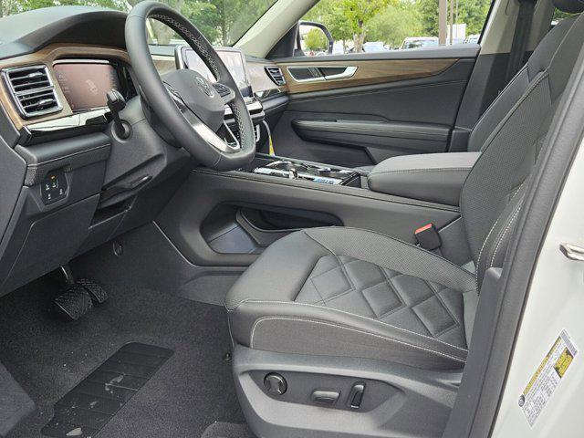 new 2025 Volkswagen Atlas car, priced at $46,018