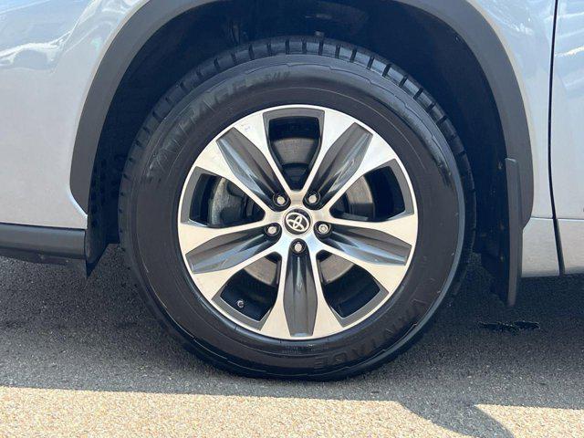 used 2021 Toyota Highlander Hybrid car, priced at $39,250