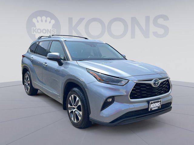 used 2021 Toyota Highlander Hybrid car, priced at $39,250