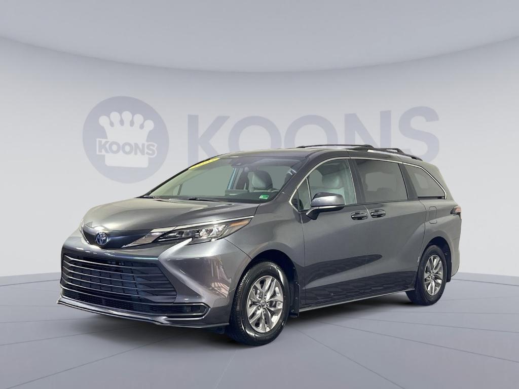 used 2025 Toyota Sienna car, priced at $46,000