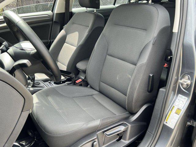 used 2018 Volkswagen Golf SportWagen car, priced at $13,750