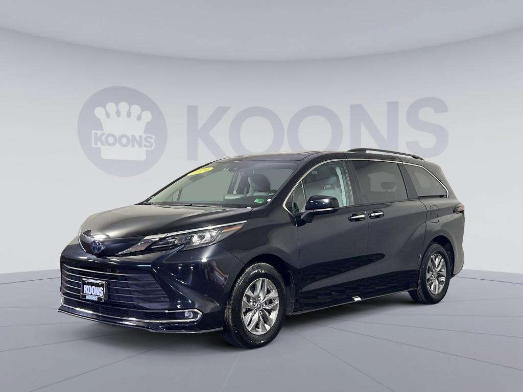 used 2024 Toyota Sienna car, priced at $44,250