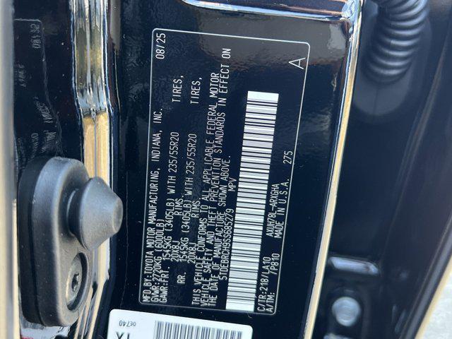 new 2025 Toyota Highlander Hybrid car, priced at $57,294