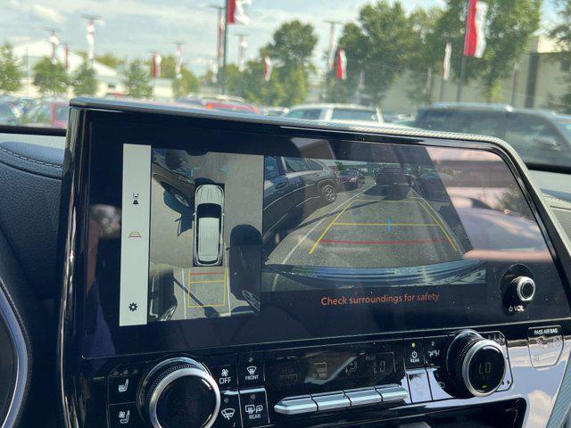 new 2025 Toyota Highlander Hybrid car, priced at $57,294
