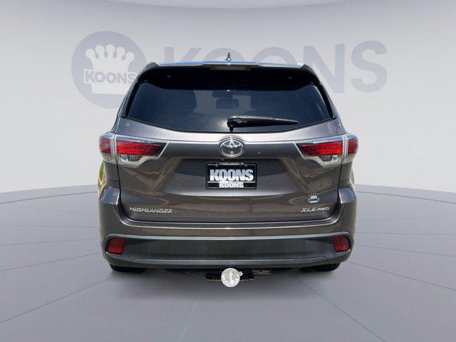 used 2015 Toyota Highlander car, priced at $21,200