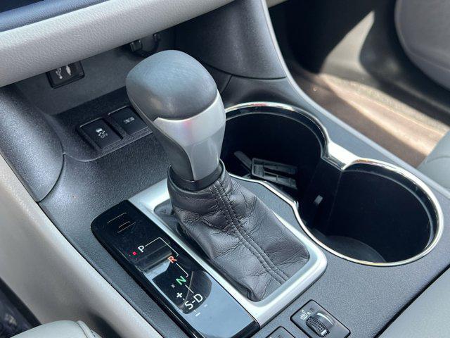 used 2015 Toyota Highlander car, priced at $21,200