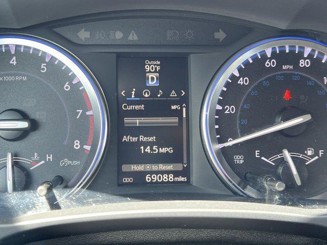 used 2015 Toyota Highlander car, priced at $21,200