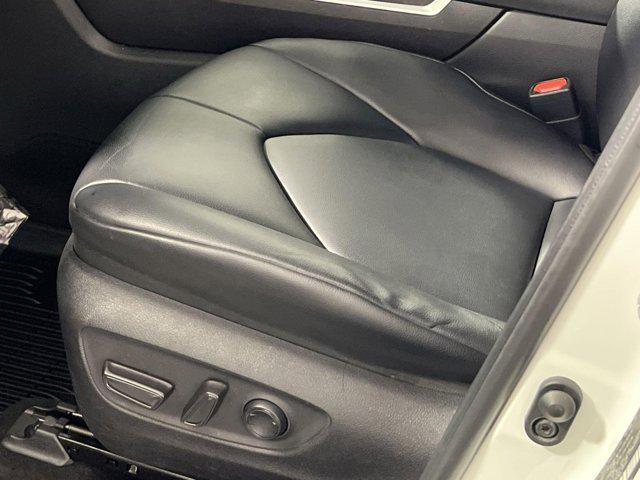 used 2021 Toyota Highlander car, priced at $33,100