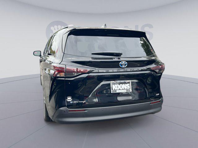 new 2025 Toyota Sienna car, priced at $47,500