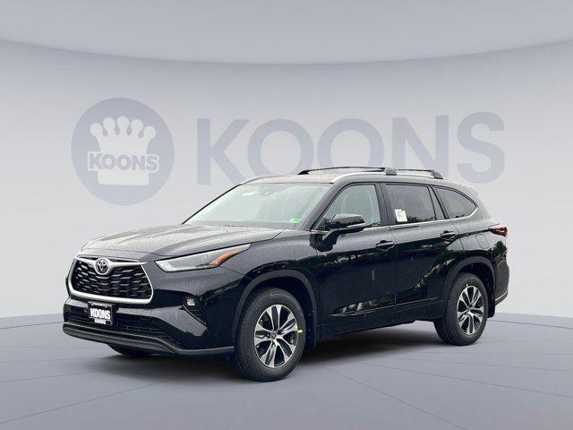 new 2025 Toyota Highlander car, priced at $47,424