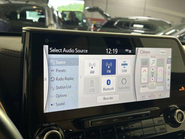used 2021 Toyota Highlander car, priced at $32,000