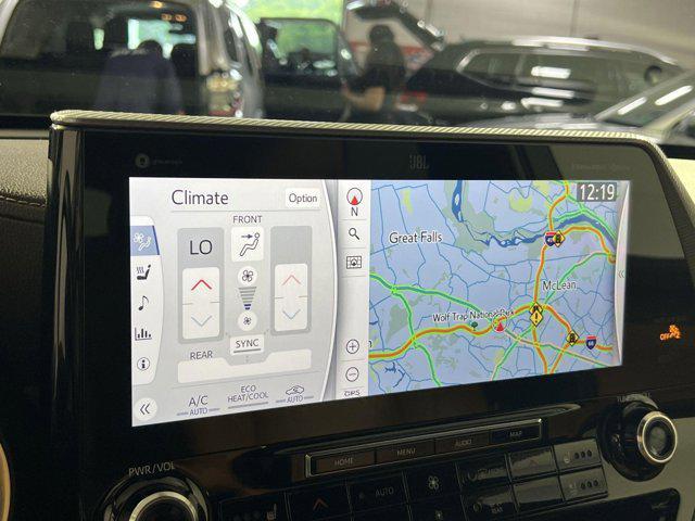 used 2021 Toyota Highlander car, priced at $32,000