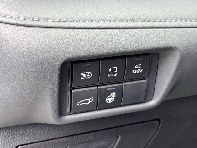 new 2025 Toyota Highlander Hybrid car, priced at $62,802