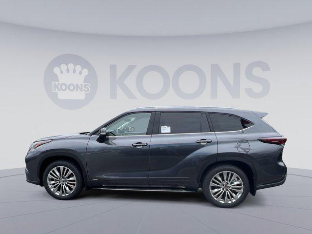 new 2025 Toyota Highlander Hybrid car, priced at $62,802