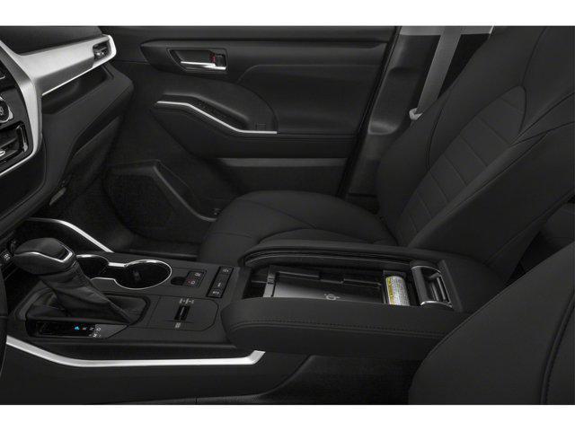 used 2022 Toyota Highlander car, priced at $43,500