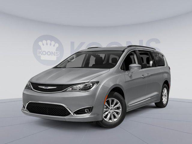 used 2018 Chrysler Pacifica car, priced at $14,000