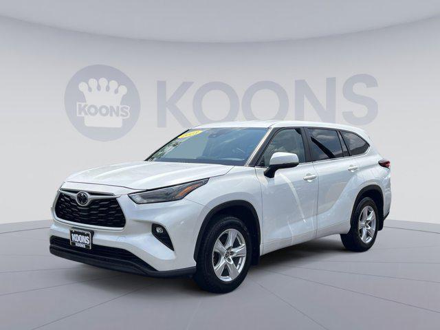 used 2023 Toyota Highlander car, priced at $32,750