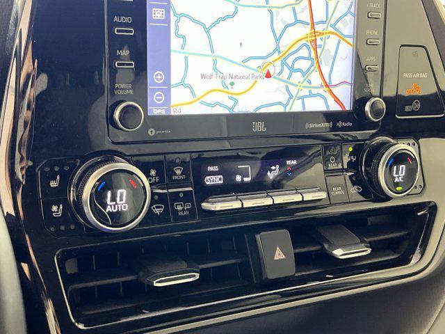 used 2022 Toyota Highlander car, priced at $38,250