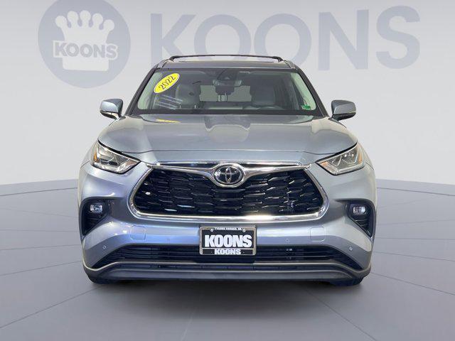 used 2022 Toyota Highlander car, priced at $38,250