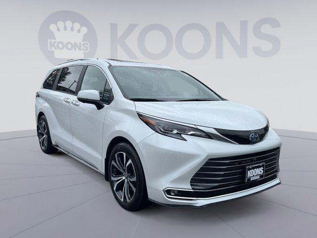 used 2025 Toyota Sienna car, priced at $61,500