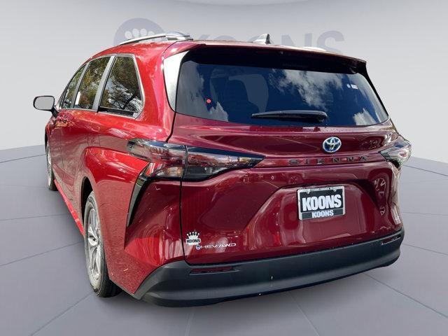 new 2025 Toyota Sienna car, priced at $45,415