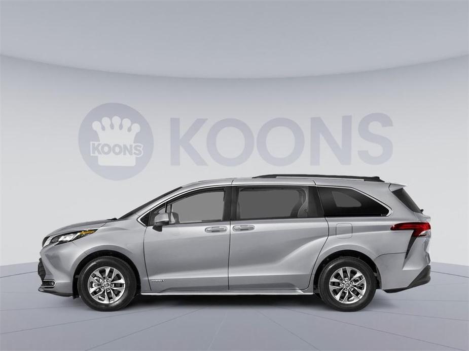 new 2025 Toyota Sienna car, priced at $45,445