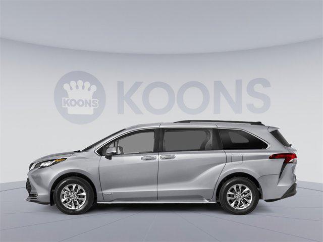 new 2025 Toyota Sienna car, priced at $47,595