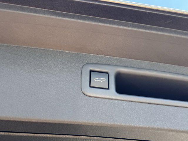 new 2025 Toyota Highlander car, priced at $53,348